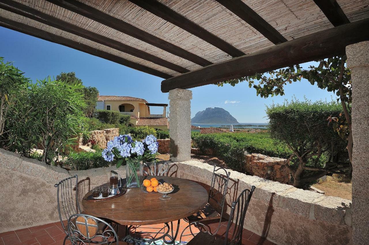 Residence L'Ea Di Lavru - Appartamenti Mono-Bilo-Trilocali ポルト・サン・パーオロ エクステリア 写真