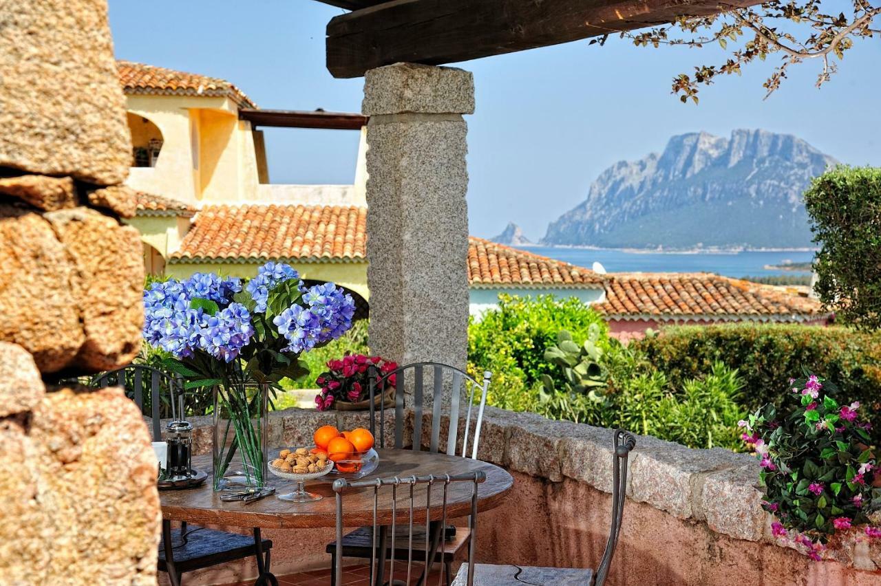 Residence L'Ea Di Lavru - Appartamenti Mono-Bilo-Trilocali ポルト・サン・パーオロ エクステリア 写真